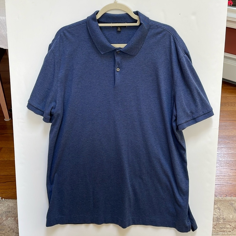 Banana Republic men’s polo shirt